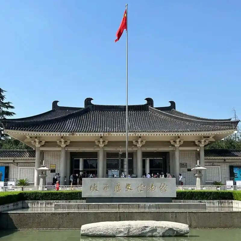 （國旅自組）【長安小拾光】陜西歷史博物館、明城墻、大雁塔、壺口瀑布、挑戰(zhàn)華山、親子換裝體驗(含妝造)、駝鈴傳奇秀、兵馬俑雙飛六天